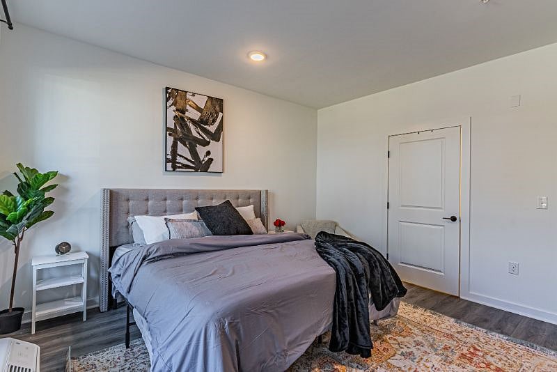 Furnished Finder property 438467_1 photo 21