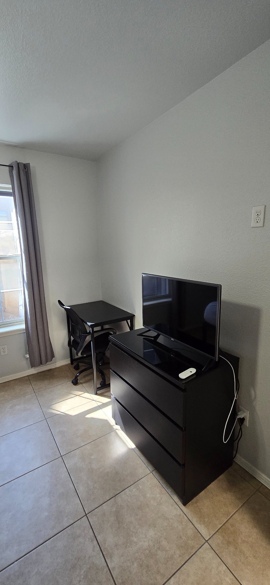 Furnished Finder property 438476_3 photo 12