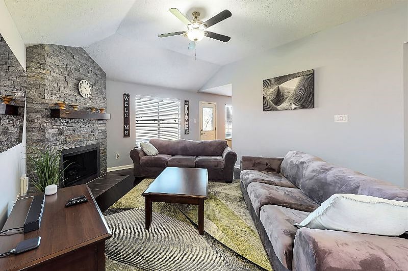 Furnished Finder property 438484_1 photo 3