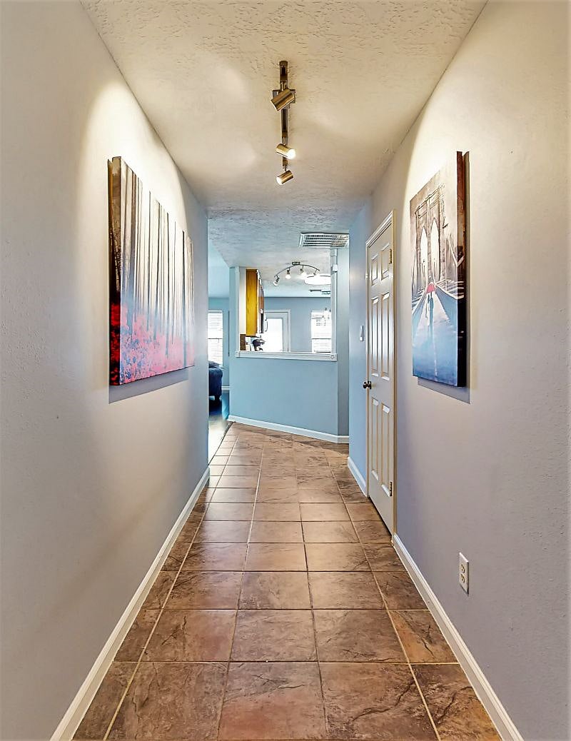 Furnished Finder property 438484_1 photo 2