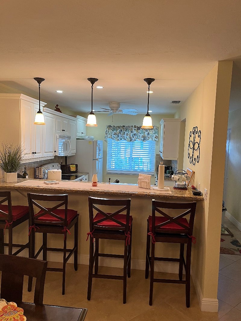 Furnished Finder property 438502_1 photo 2