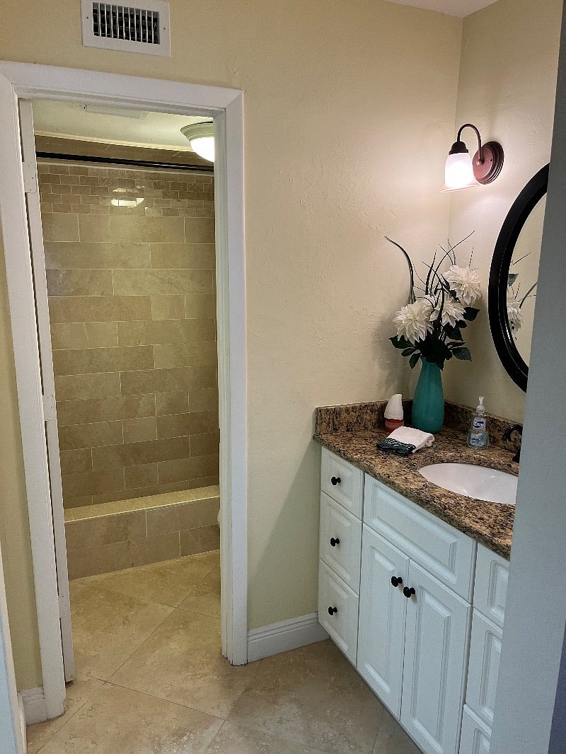 Furnished Finder property 438502_1 photo 16