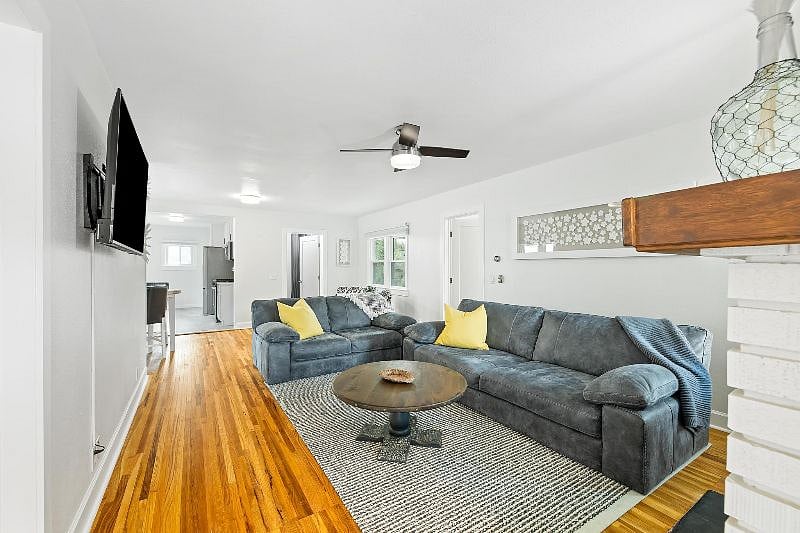 Furnished Finder property 438526_1 photo 11
