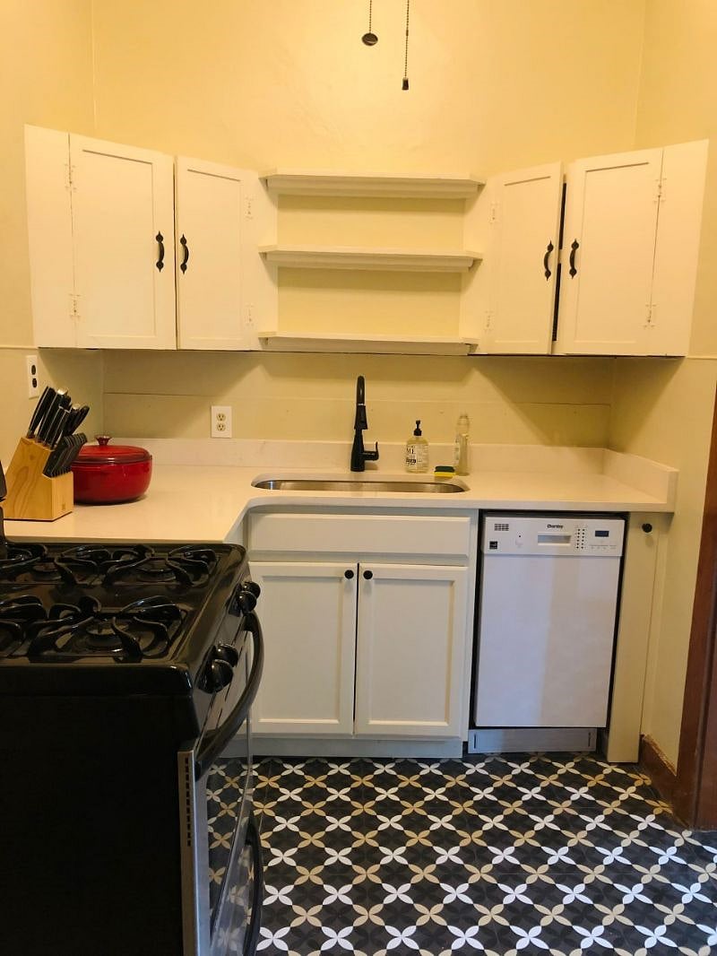 Furnished Finder property 438537_1 photo 6