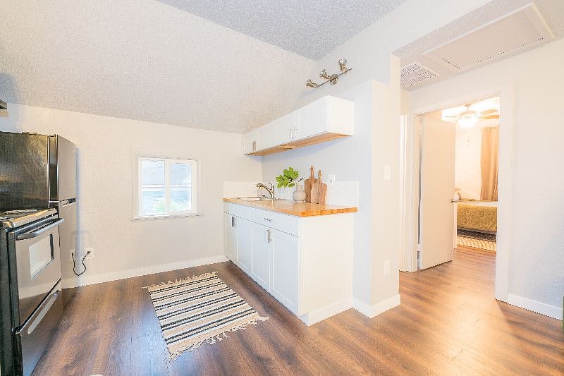 Furnished Finder property 438555_1 photo 16