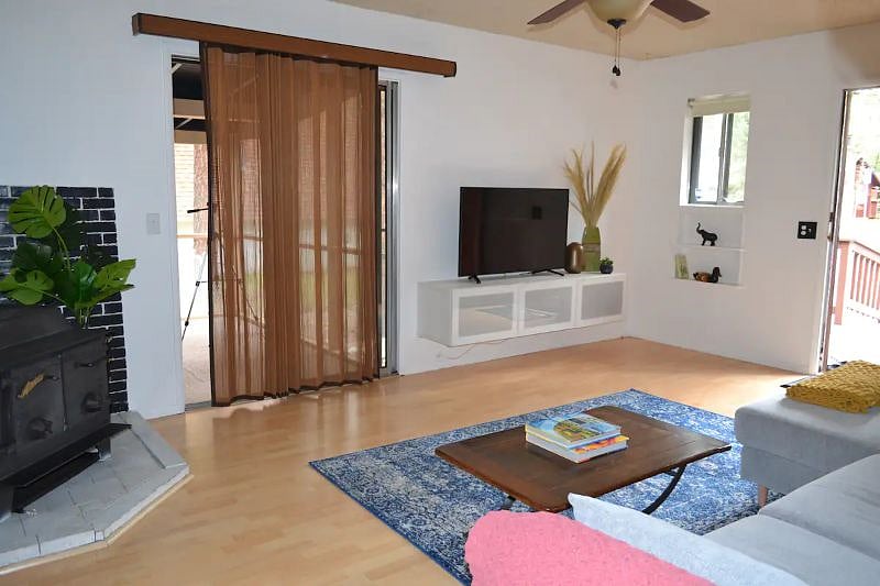 Furnished Finder property 438585_1 photo 3