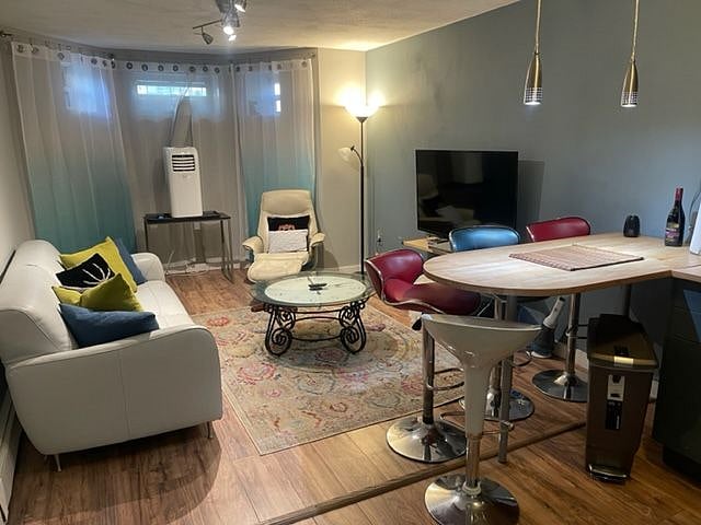 Furnished Finder property 438676_1 photo 3