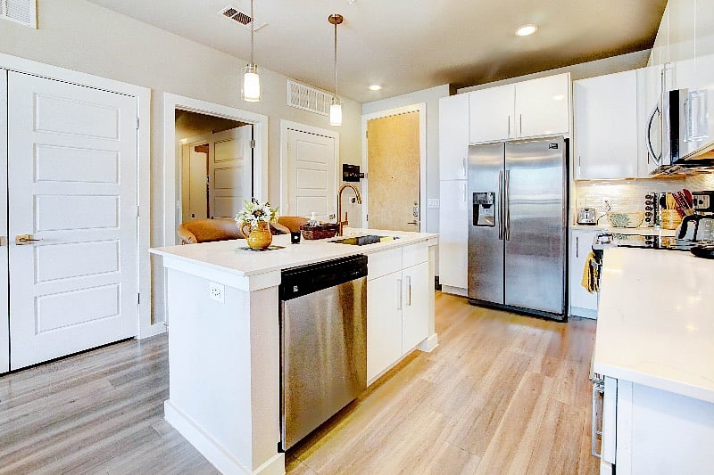 Furnished Finder property 438700_1 photo 5