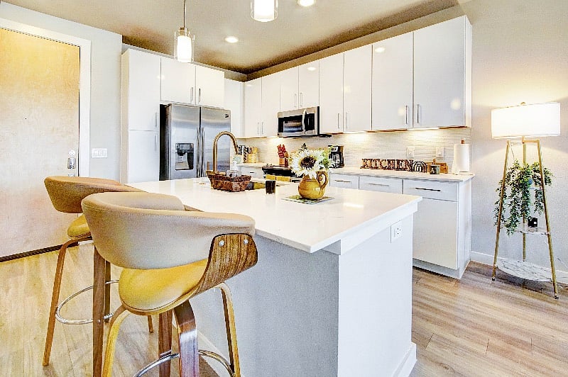 Furnished Finder property 438700_1 photo 6