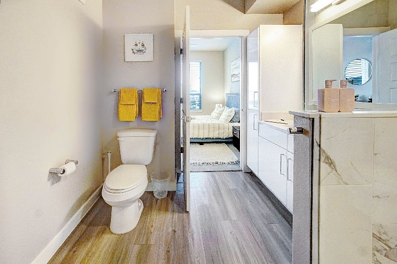 Furnished Finder property 438700_1 photo 10