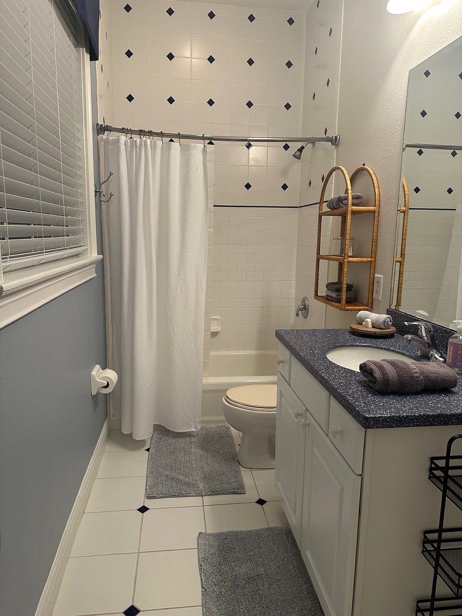 Furnished Finder property 438703_1 photo 8