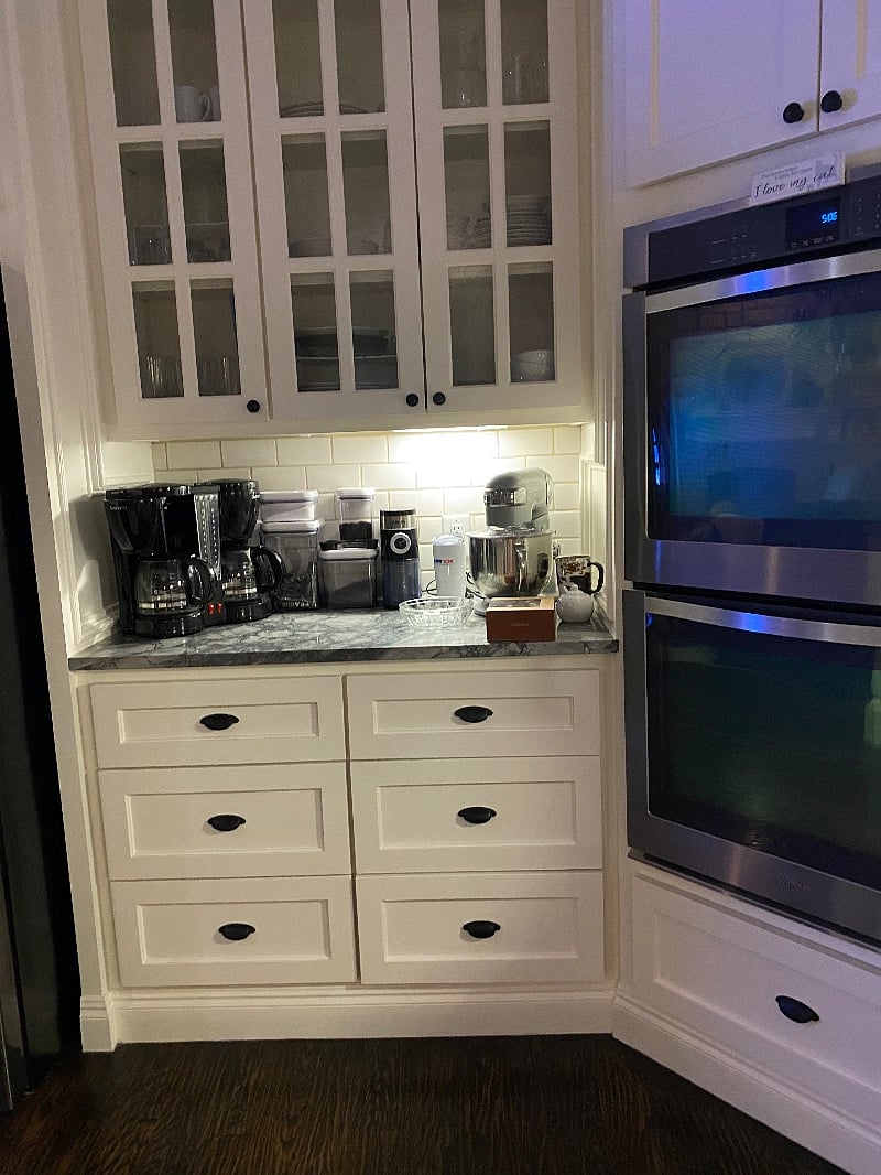 Downstairs kitchen and large granite counter, DW, gas stove.
Extra new refrigerator/with freezer in the garage for your space