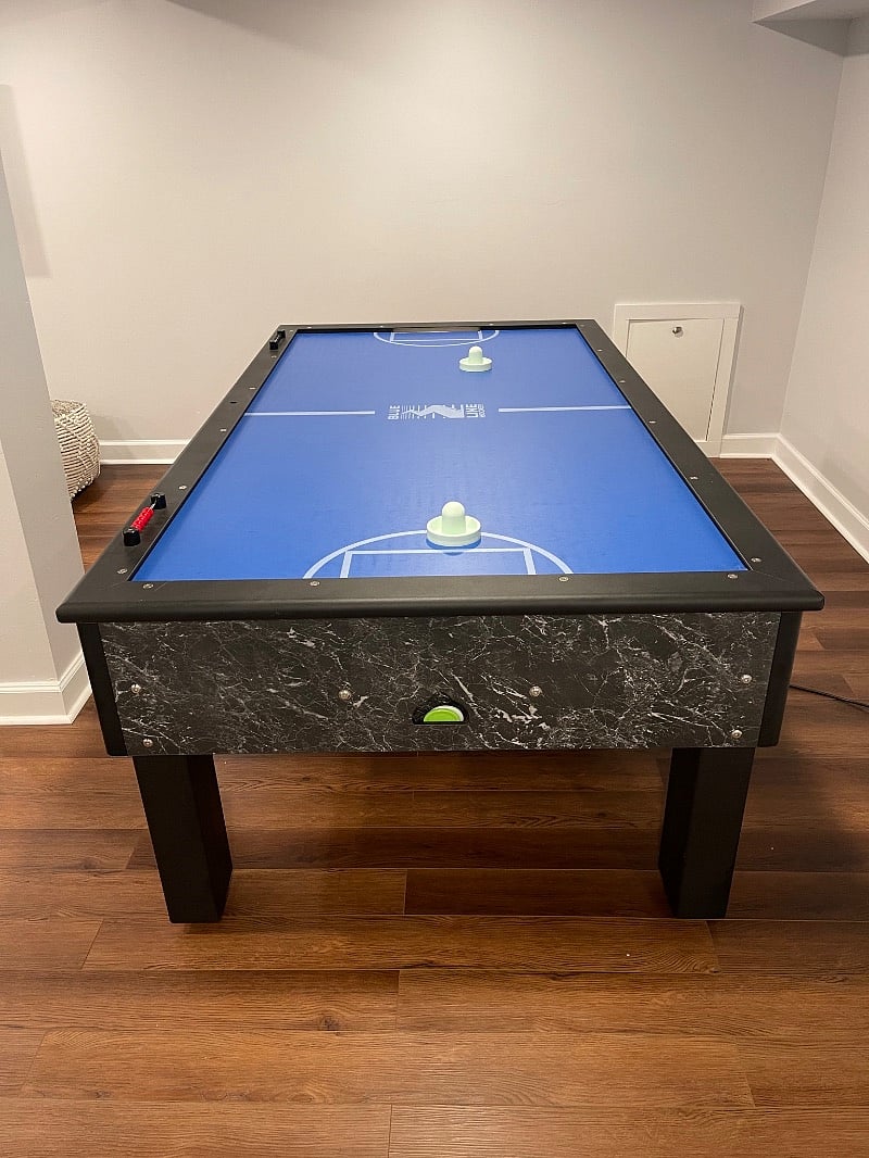 Partially furnished basement that can be used as an entertainment room.