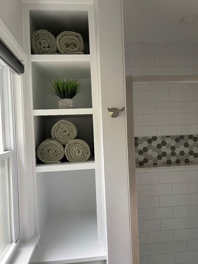 Main bathroom