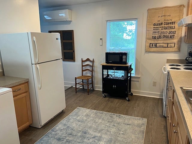 Furnished Finder property 438788_2 photo 11