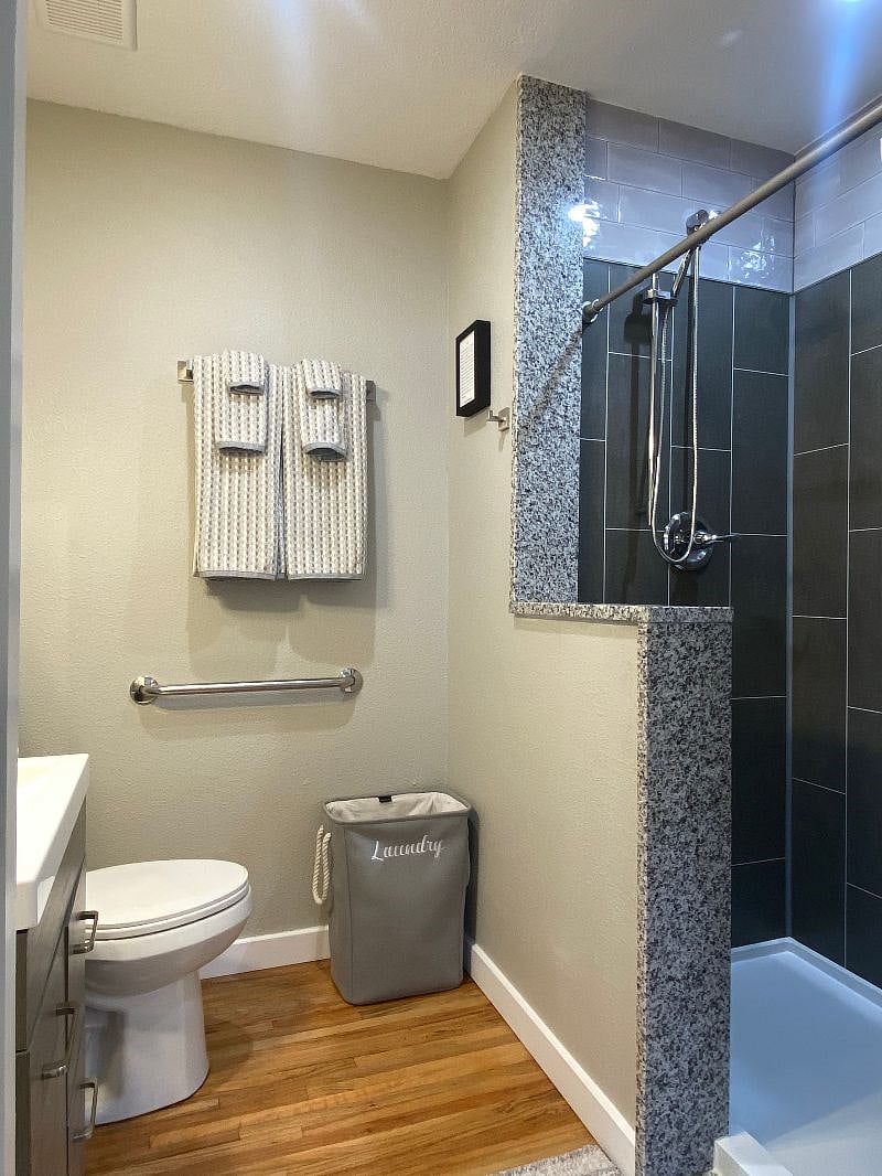 Furnished Finder property 438808_1 photo 3