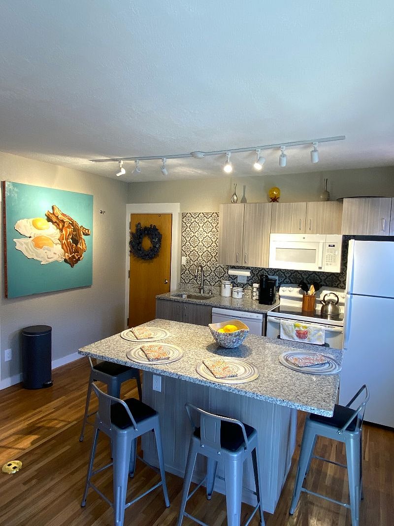 Furnished Finder property 438808_1 photo 8