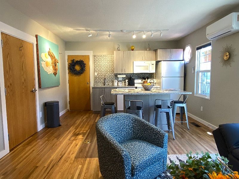 Furnished Finder property 438808_1 photo 10