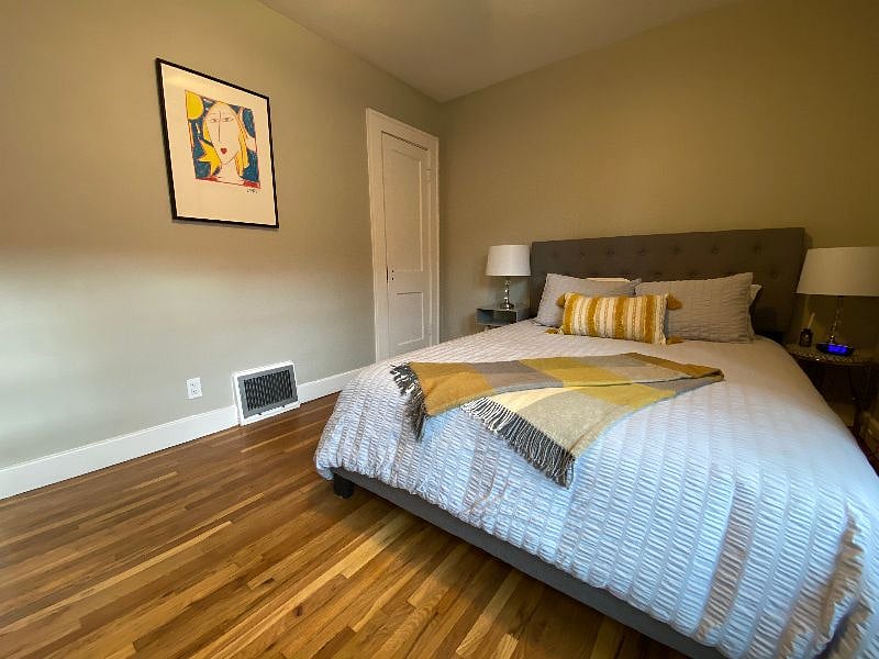 Furnished Finder property 438808_2 photo 17