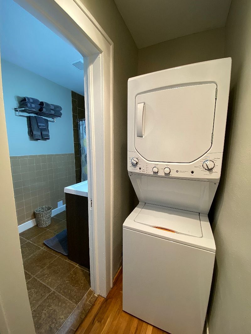 Furnished Finder property 438808_2 photo 19