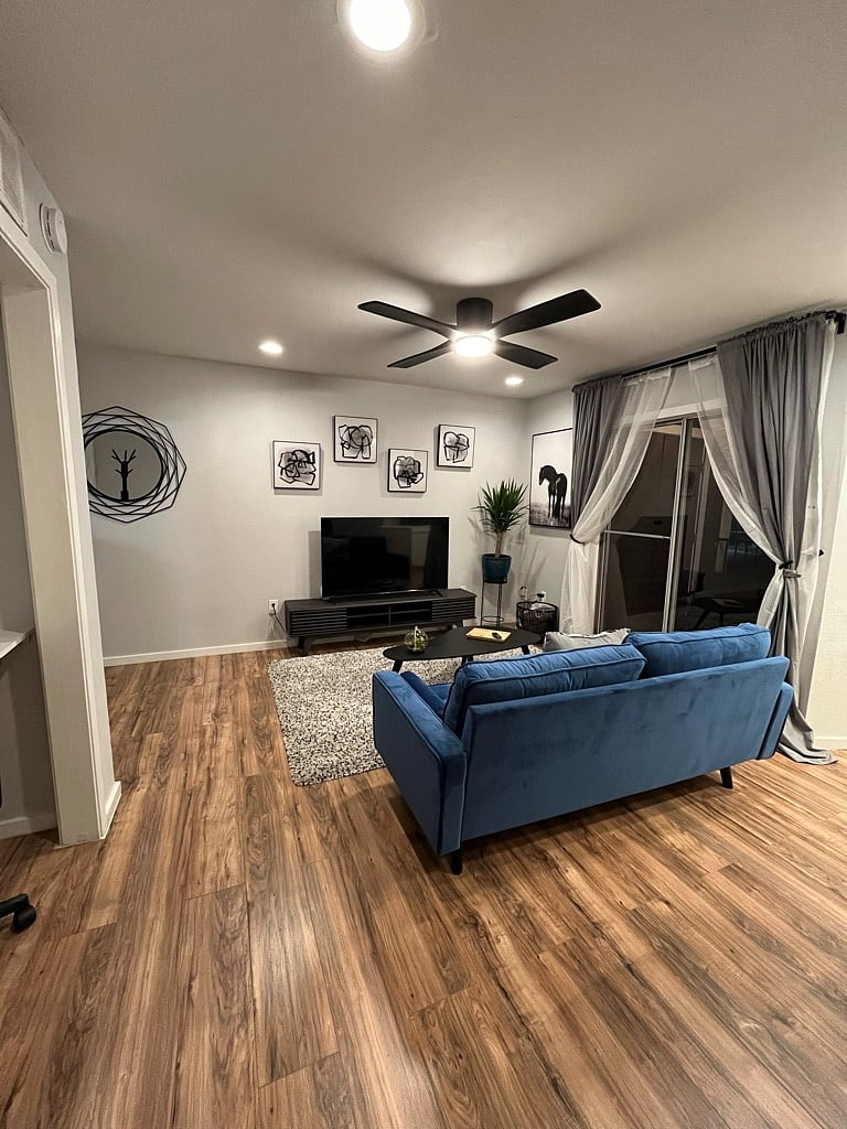 Furnished Finder property 438820_2 photo 4