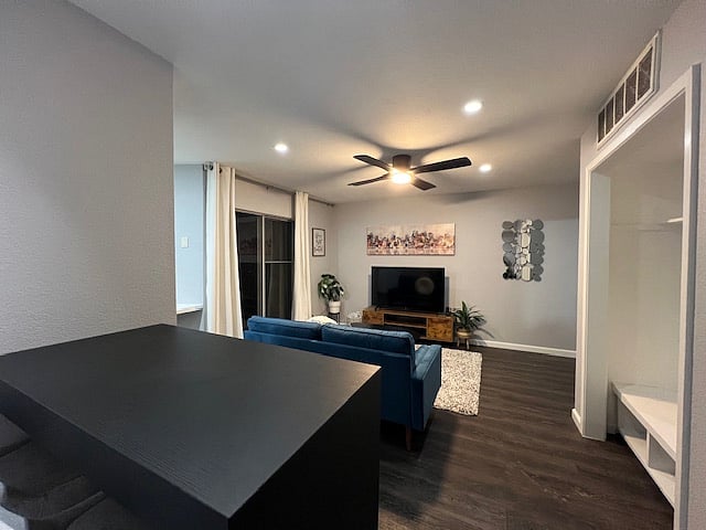 Furnished Finder property 438820_3 photo 6
