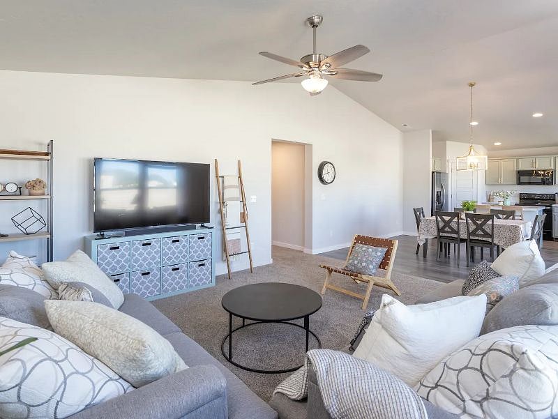 Furnished Finder property 438829_1 photo 12