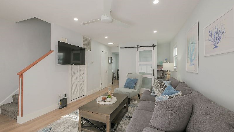 Furnished Finder property 438833_1 photo 12