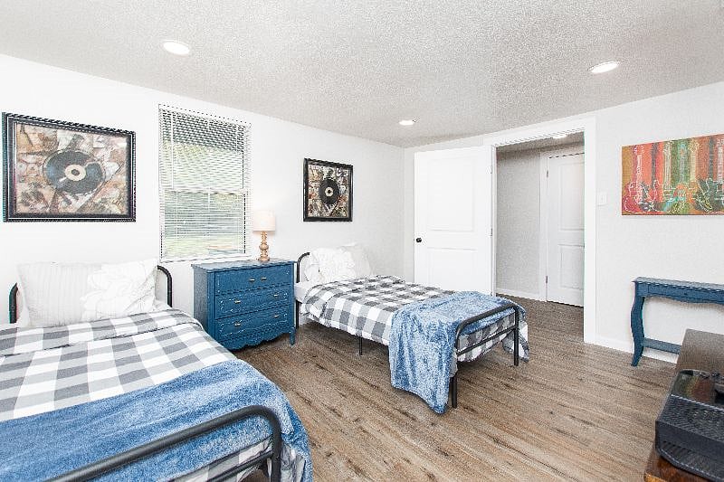Furnished Finder property 438868_1 photo 10