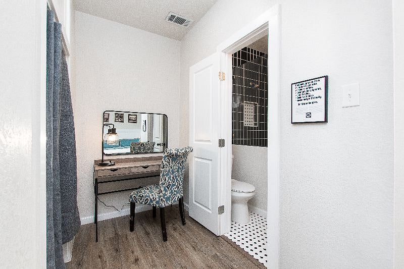 Furnished Finder property 438868_1 photo 15