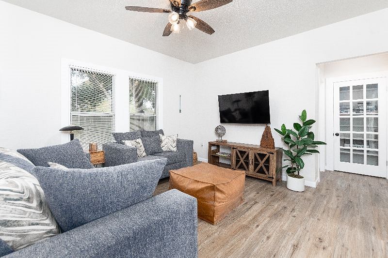 Furnished Finder property 438868_1 photo 24