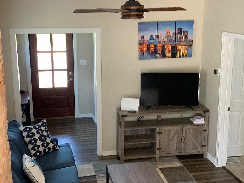 Furnished Finder property 438908_1 photo 3