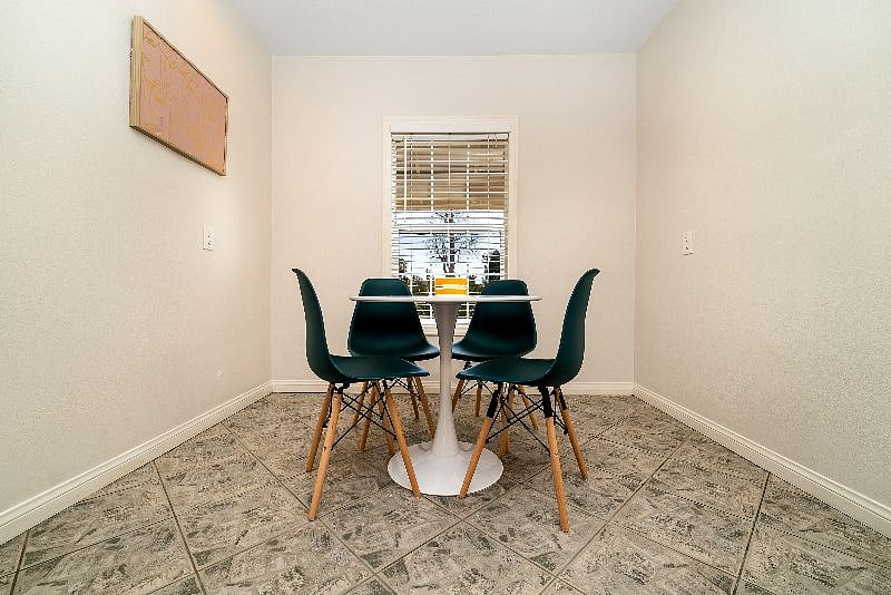 Furnished Finder property 438917_1 photo 22