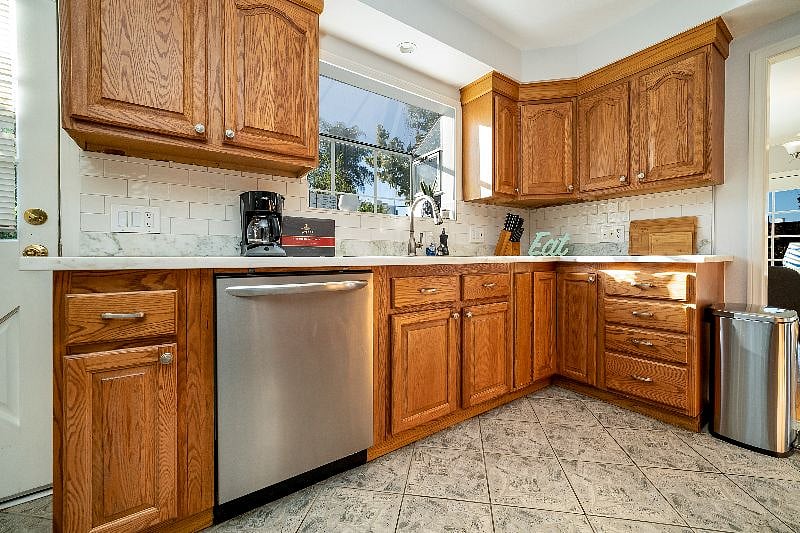 Furnished Finder property 438917_1 photo 23