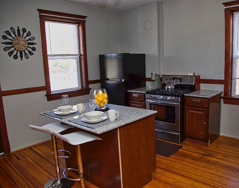 Furnished Finder property 438922_1 photo 3