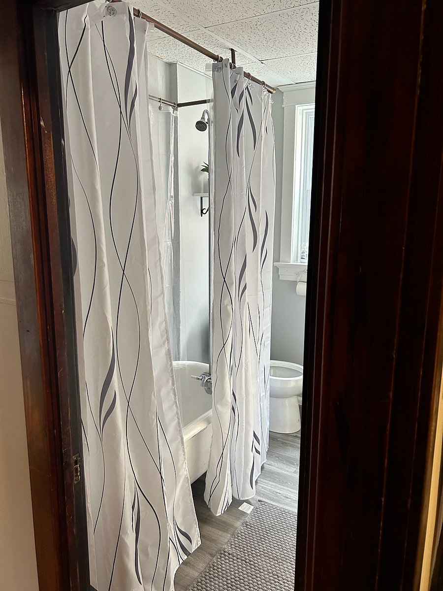 Furnished Finder property 438922_2 photo 5