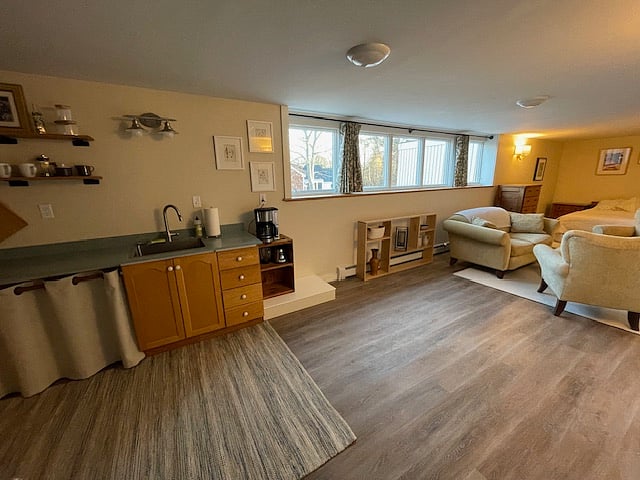 Furnished Finder property 438973_2 photo 3
