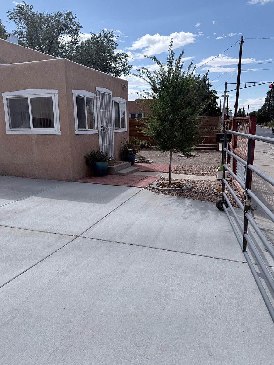 Furnished Finder property 439004_1 photo 14