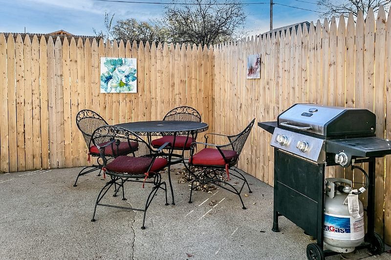Furnished Finder property 439012_1 photo 12