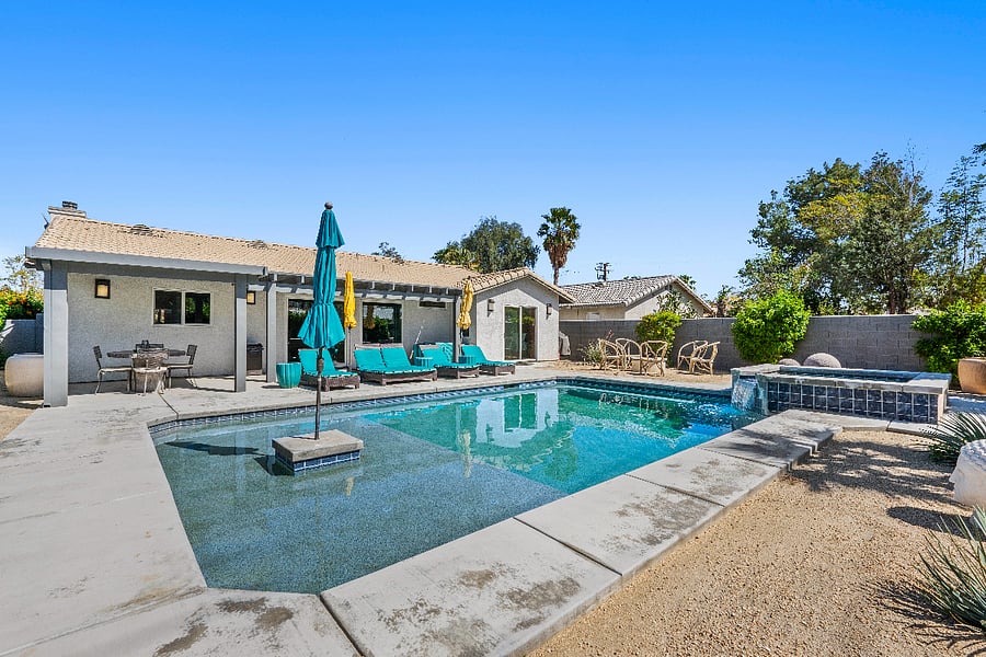 Furnished Finder property 439047_1 photo 18