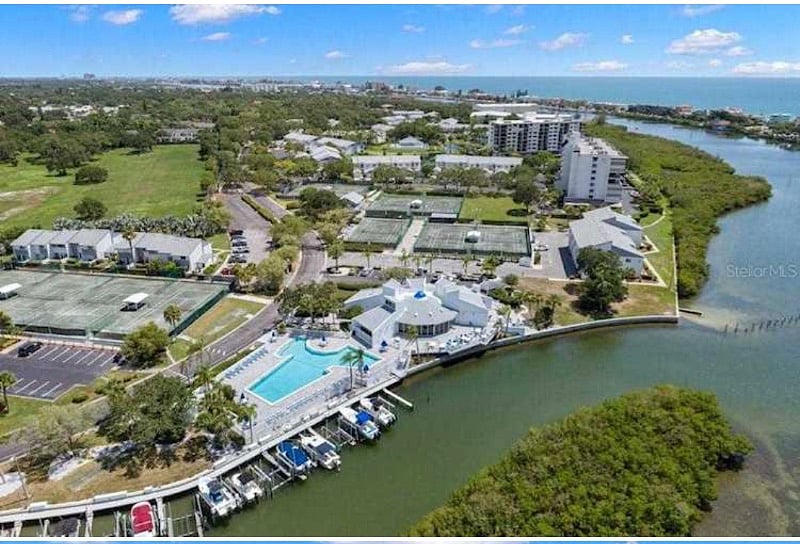 Furnished Finder property 439061_1 photo 30