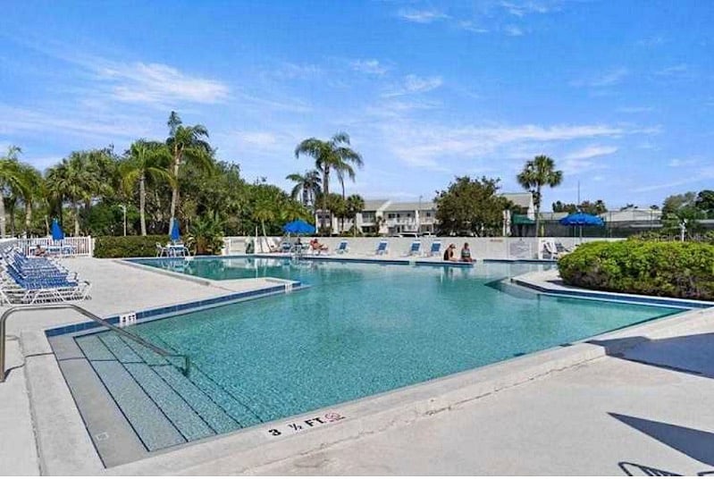 Furnished Finder property 439061_1 photo 37