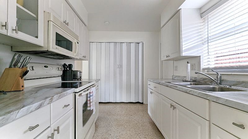 Furnished Finder property 439150_1 photo 13