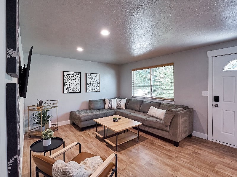 Furnished Finder property 439196_1 photo 32