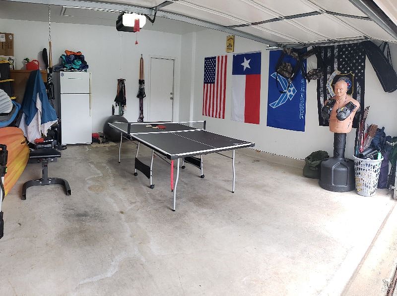 Relax and have fun playing ping pong while enjoying cold ones from the extra fridge in the garage!
Free weights, bench and resistance bands available for your use as well!
