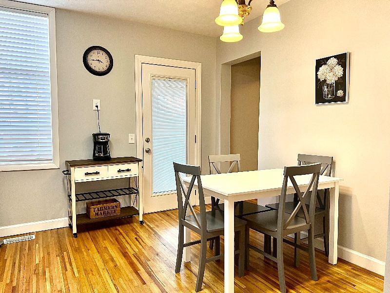 Furnished Finder property 439305_1 photo 6