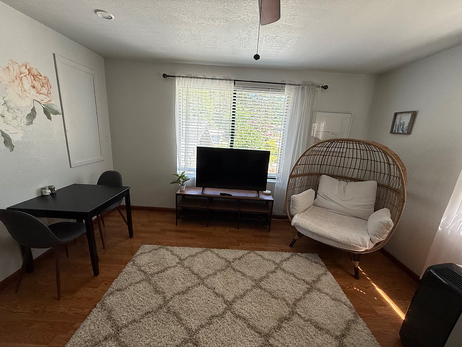 Furnished Finder property 439325_1 photo 12