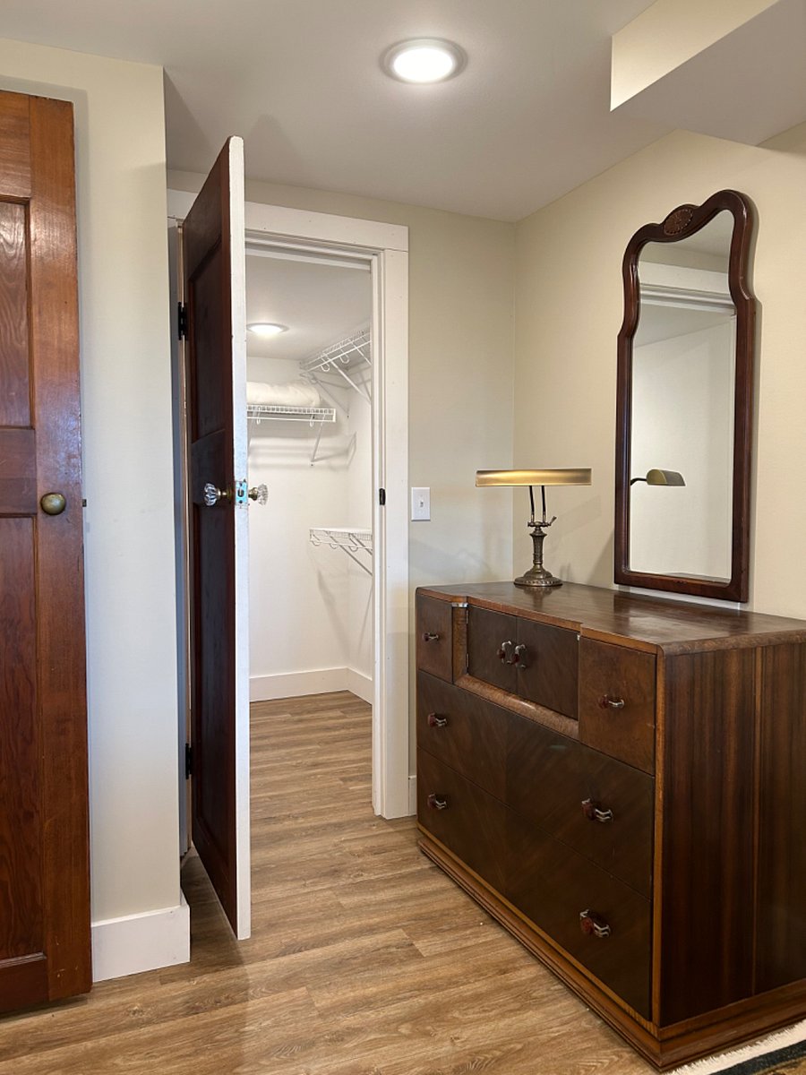 Furnished Finder property 439352_2 photo 17