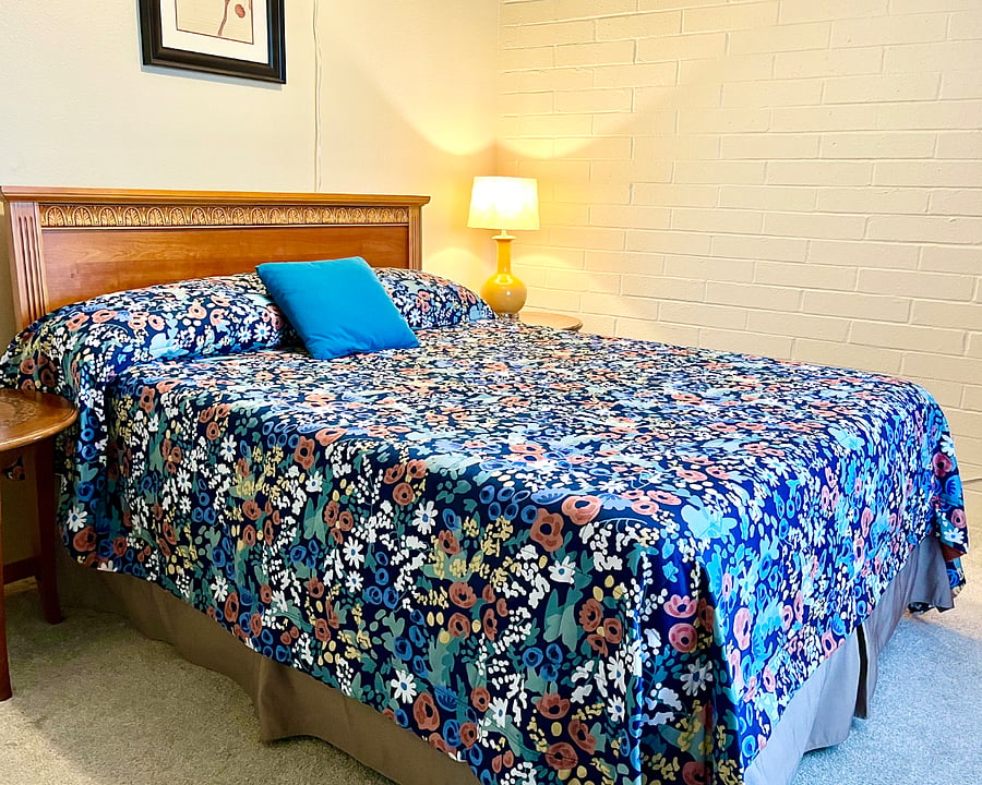 Bedroom 1 - queen bed with memory foam mattress