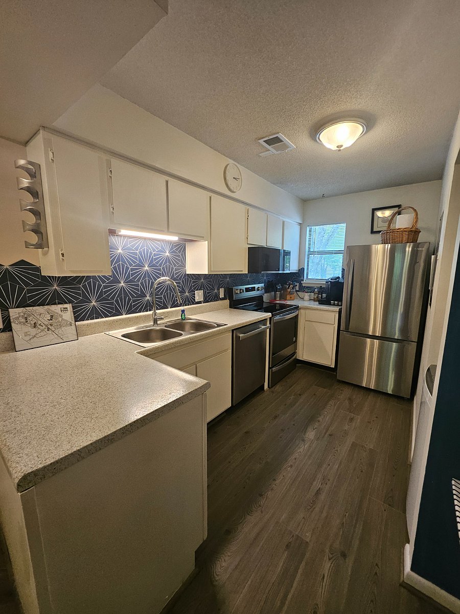 Furnished Finder property 439403_1 photo 4